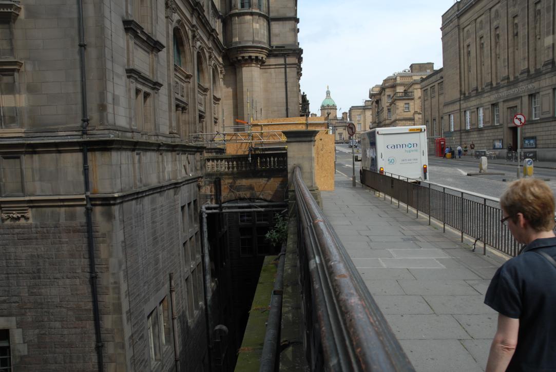 Edinburgh Public Lending Library (left)/National Library of Scotland